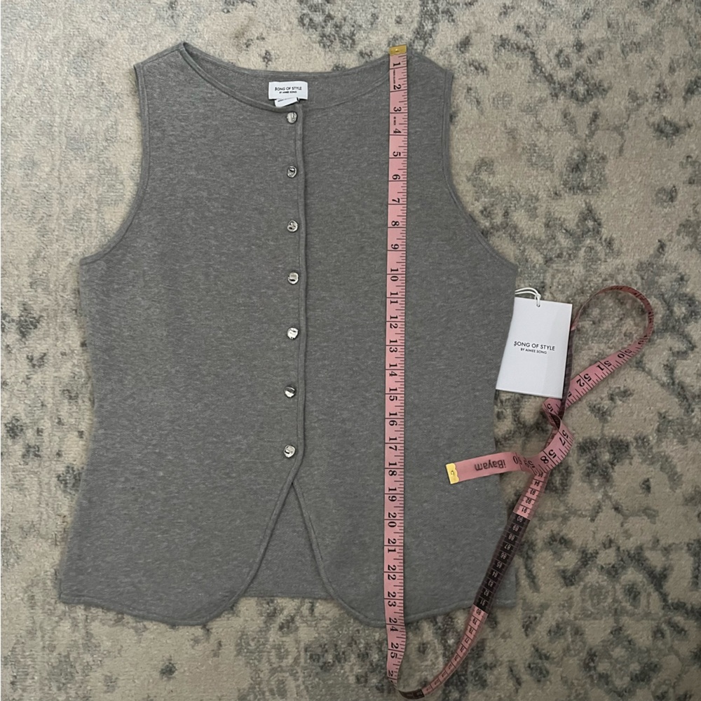 Song of Style NWT Gray Vest Top Preppy Old Money Quiet Luxury - Picture 6 of 7